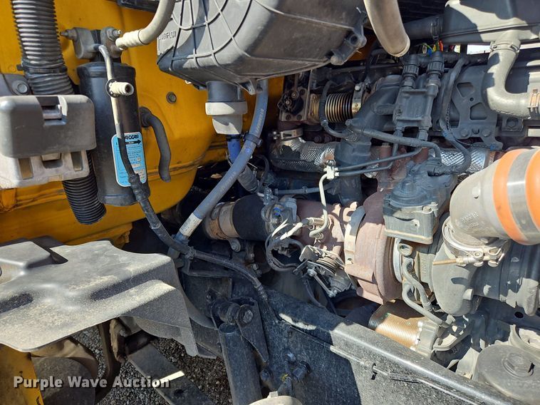 image for item OK9804 2020 Kenworth  T680 semi truck