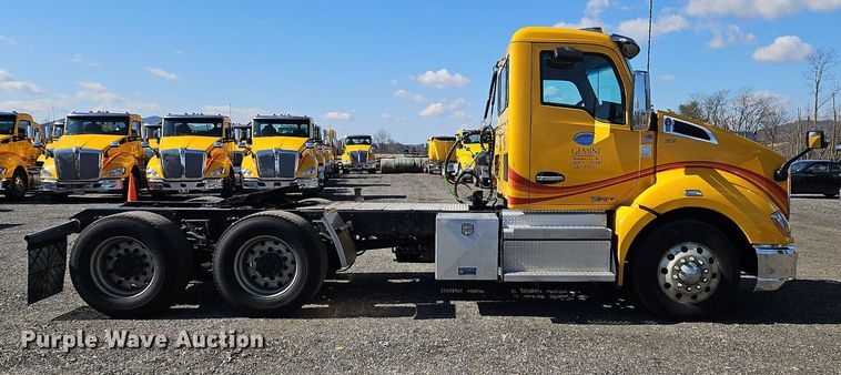image for item OK9805 2020 Kenworth  T680 semi truck