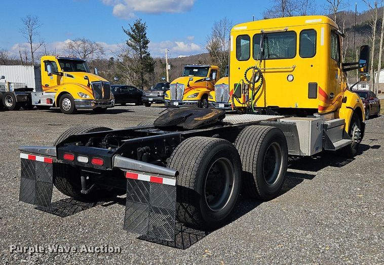 image for item OK9805 2020 Kenworth  T680 semi truck