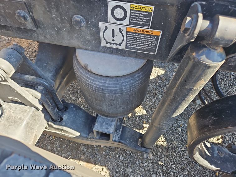 image for item OK9805 2020 Kenworth  T680 semi truck