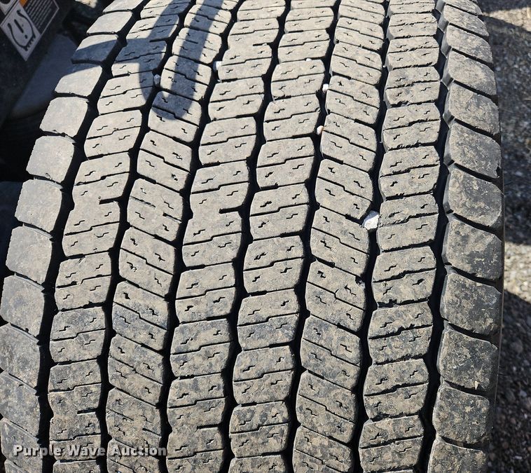 image for item OK9805 2020 Kenworth  T680 semi truck