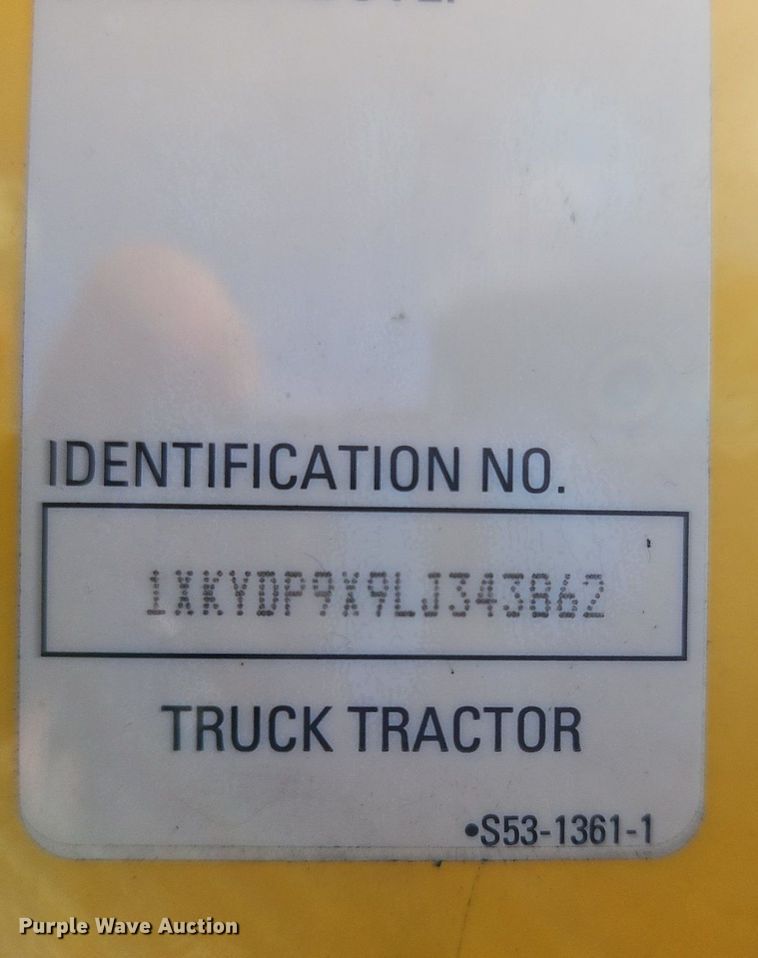 image for item OK9805 2020 Kenworth  T680 semi truck