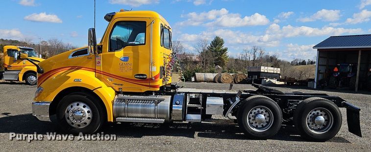 image for item OK9806 2020 Kenworth  T680 semi truck