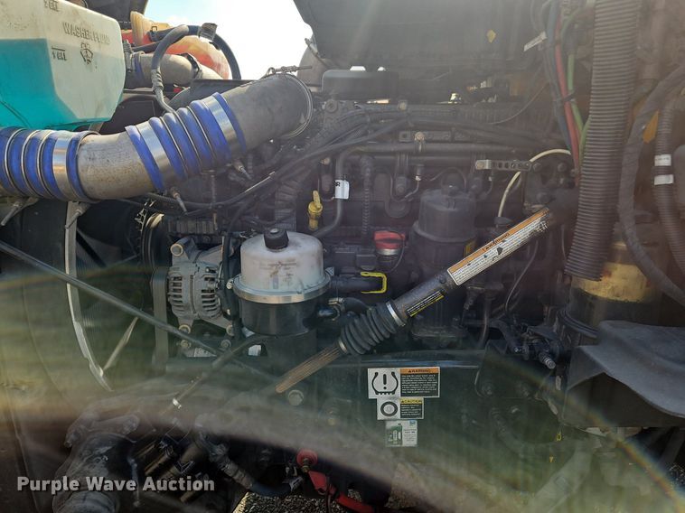 image for item OK9806 2020 Kenworth  T680 semi truck