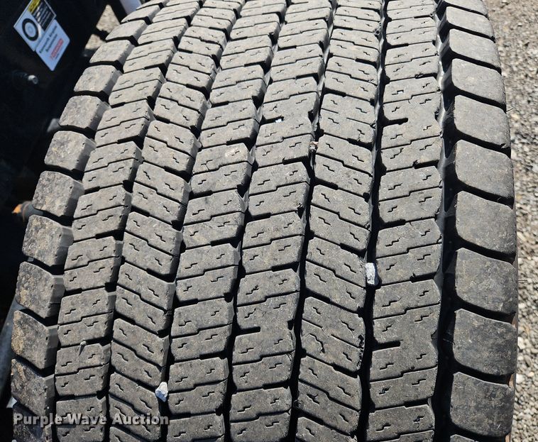 image for item OK9806 2020 Kenworth  T680 semi truck