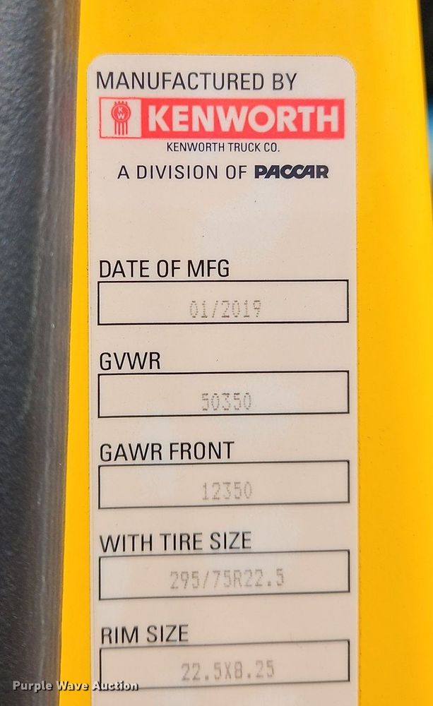 image for item OK9806 2020 Kenworth  T680 semi truck