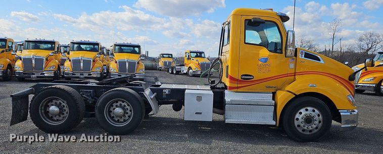 image for item OK9807 2019 Kenworth  T680 semi truck