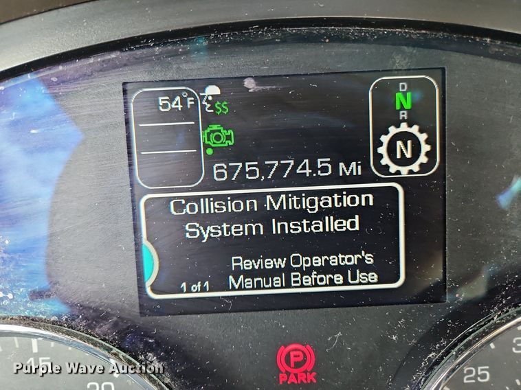 image for item OK9807 2019 Kenworth  T680 semi truck