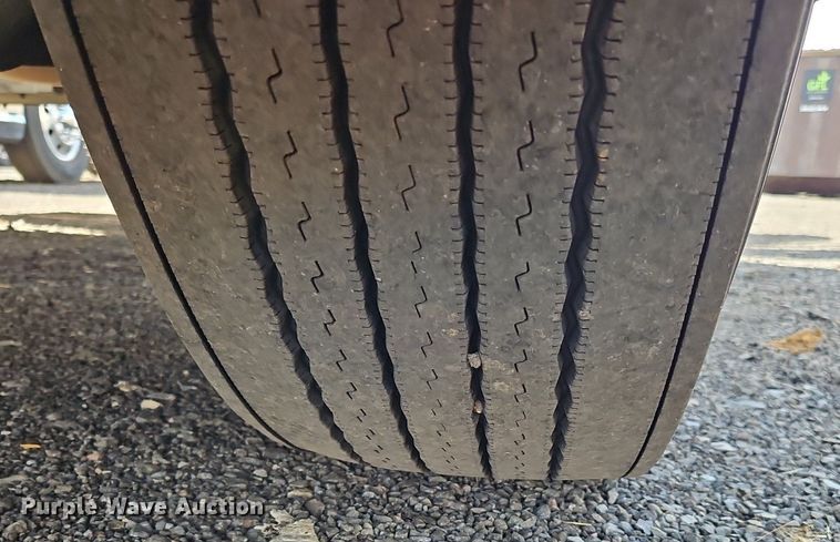 image for item OK9807 2019 Kenworth  T680 semi truck