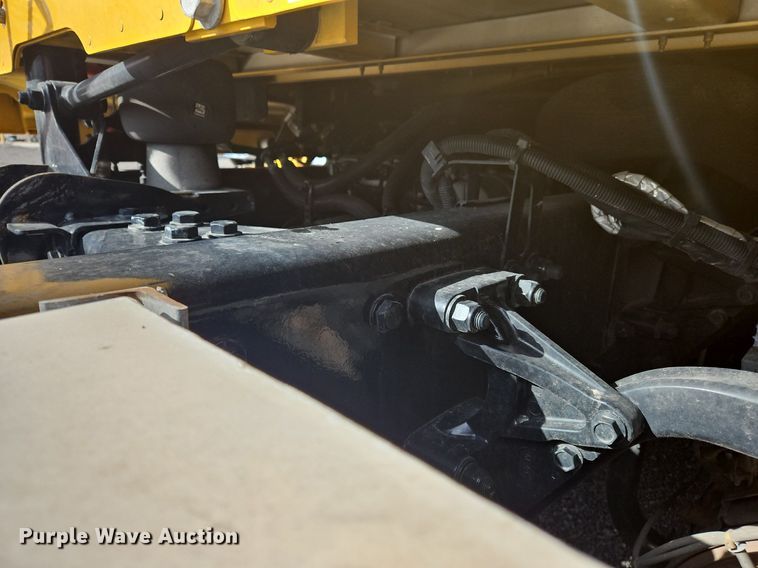 image for item OK9808 2021 Kenworth  T680 semi truck