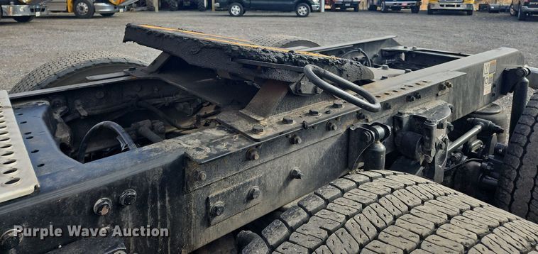 image for item OK9808 2021 Kenworth  T680 semi truck