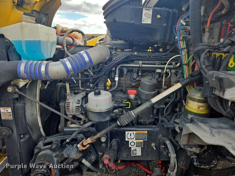 image for item OK9808 2021 Kenworth  T680 semi truck