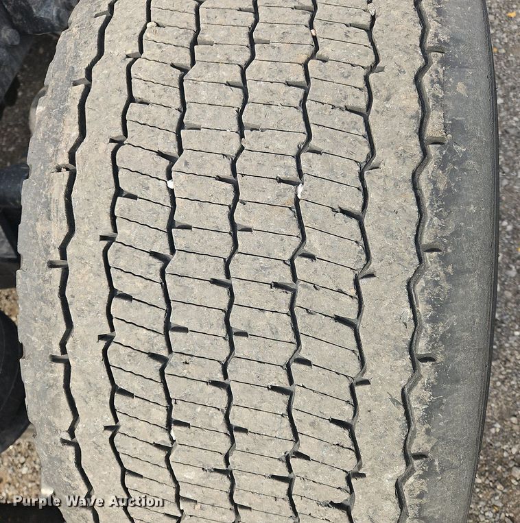 image for item OK9808 2021 Kenworth  T680 semi truck