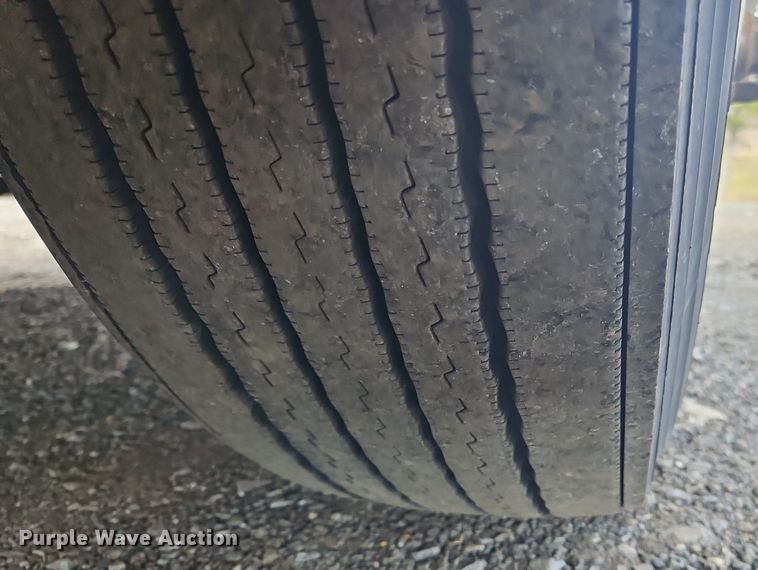 image for item OK9808 2021 Kenworth  T680 semi truck