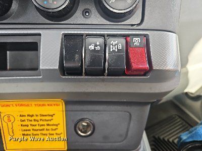 image for item OK9809 2020 Kenworth  T680 semi truck