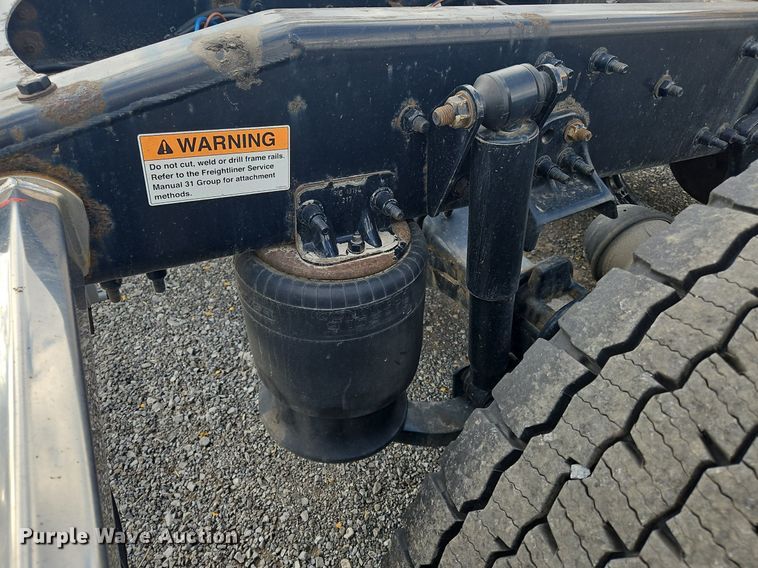 image for item OK9810 2018 Freightliner  Cascadia  semi truck