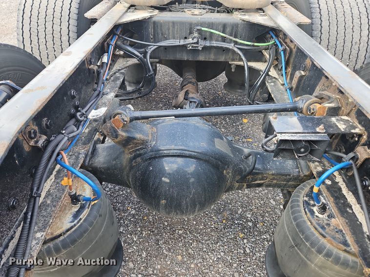 image for item OK9810 2018 Freightliner  Cascadia  semi truck