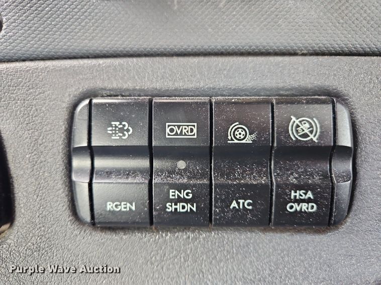 image for item OK9810 2018 Freightliner  Cascadia  semi truck