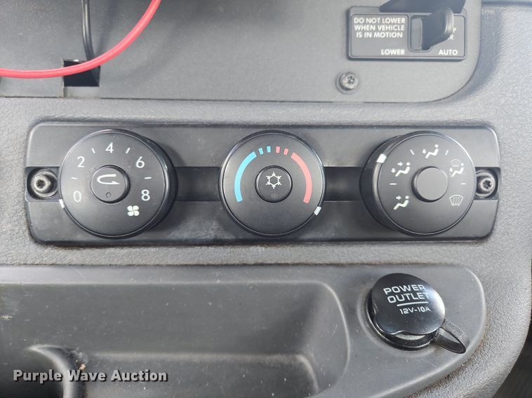 image for item OK9810 2018 Freightliner  Cascadia  semi truck