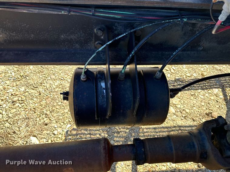 image for item OM9891 1998 Ford L8501 semi truck