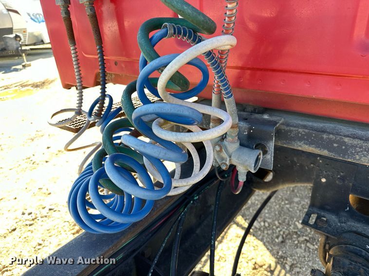 image for item OM9891 1998 Ford L8501 semi truck