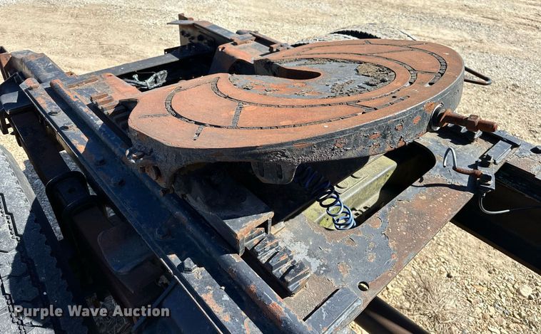 image for item OM9891 1998 Ford L8501 semi truck