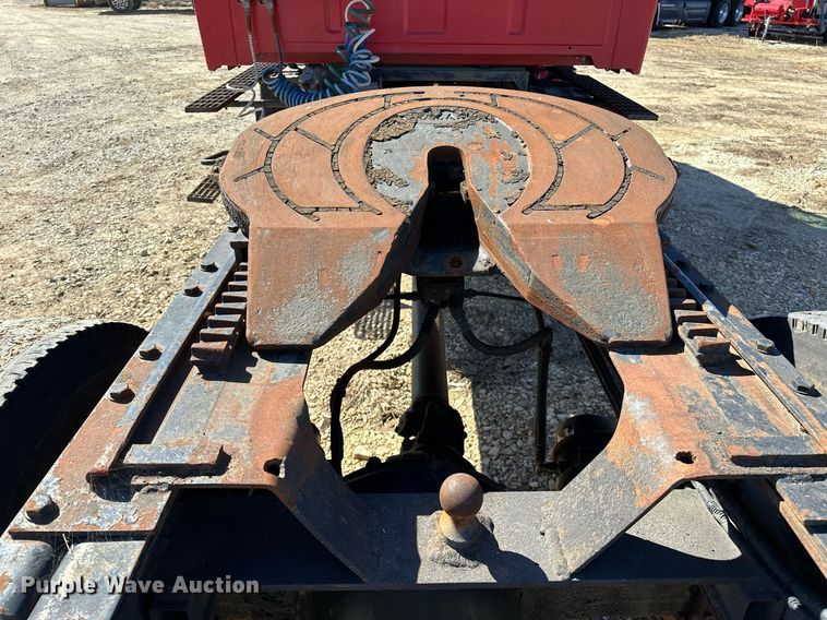 image for item OM9891 1998 Ford L8501 semi truck