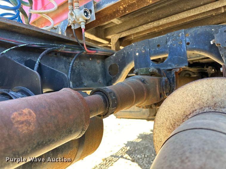 image for item OM9891 1998 Ford L8501 semi truck