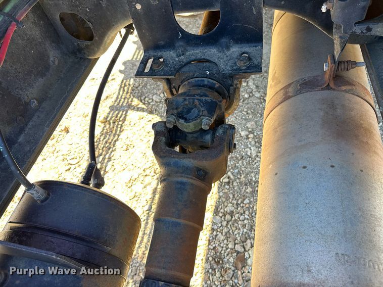 image for item OM9891 1998 Ford L8501 semi truck