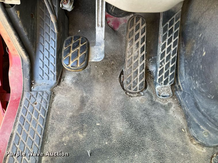 image for item OM9891 1998 Ford L8501 semi truck