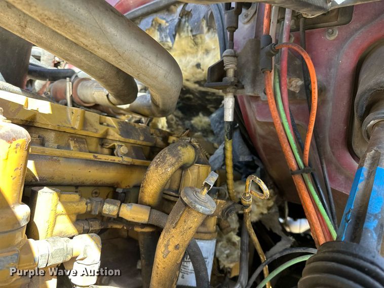 image for item OM9891 1998 Ford L8501 semi truck