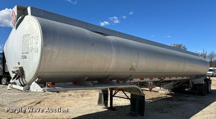 image for item OM9893 1999 Polar tank trailer