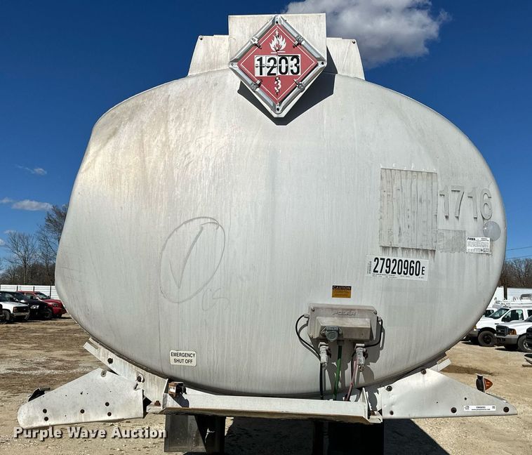 image for item OM9893 1999 Polar tank trailer