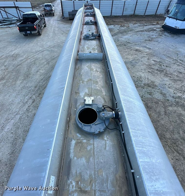 image for item OM9893 1999 Polar tank trailer