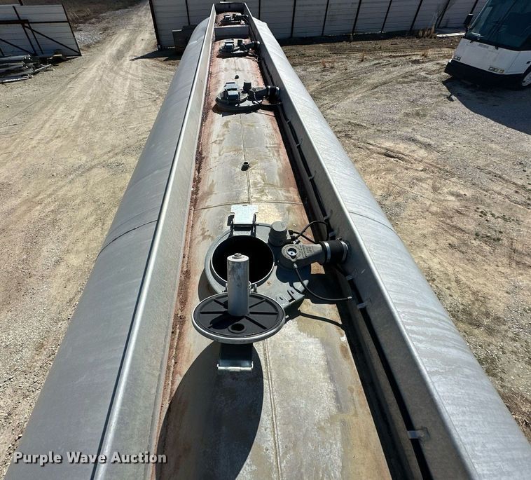 image for item OM9893 1999 Polar tank trailer