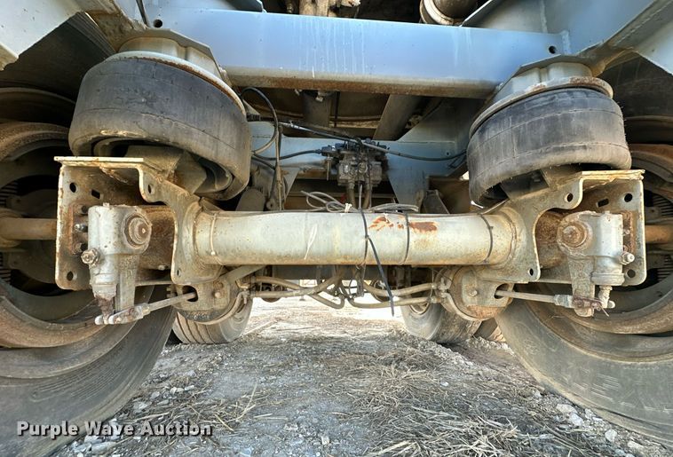 image for item OM9893 1999 Polar tank trailer