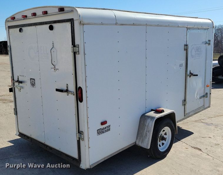 image for item DG0580 2004 Forest River enclosed cargo trailer