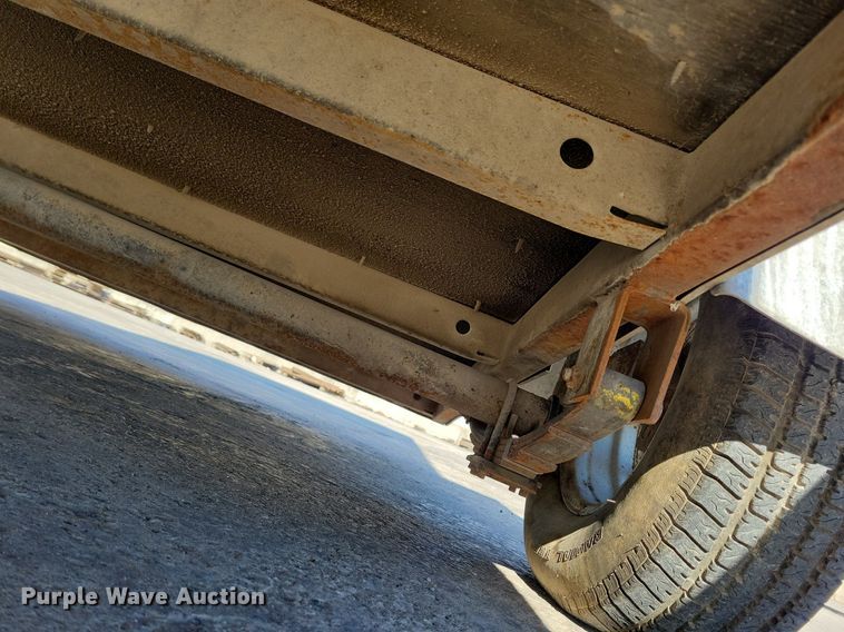 image for item DG0580 2004 Forest River enclosed cargo trailer