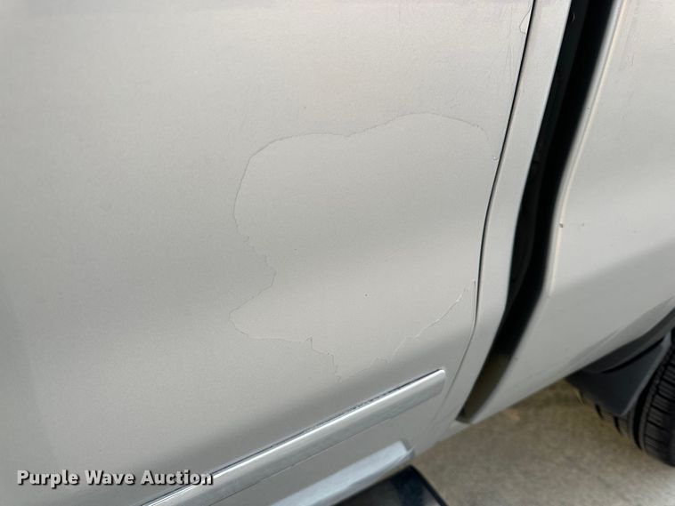 image for item DG4276 2015 GMC Sierra 1500 Crew Cab pickup truck