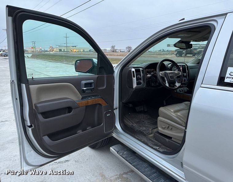 image for item DG4276 2015 GMC Sierra 1500 Crew Cab pickup truck