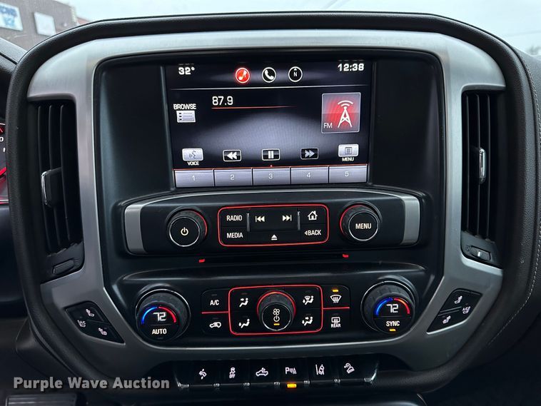 image for item DG4276 2015 GMC Sierra 1500 Crew Cab pickup truck