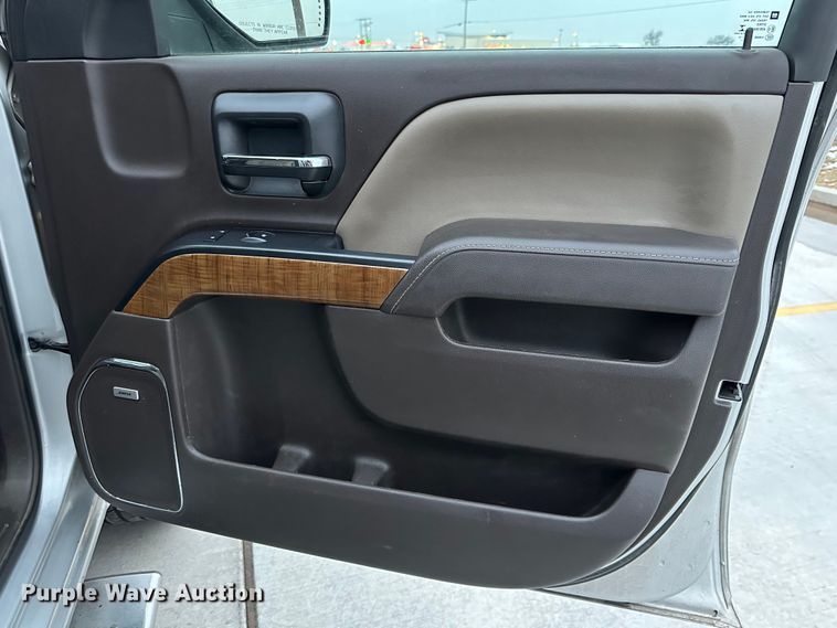 image for item DG4276 2015 GMC Sierra 1500 Crew Cab pickup truck