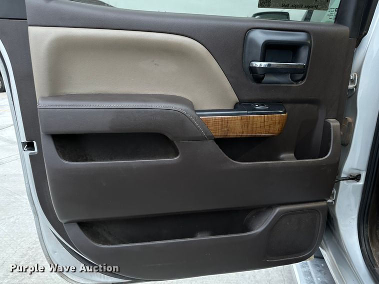 image for item DG4276 2015 GMC Sierra 1500 Crew Cab pickup truck