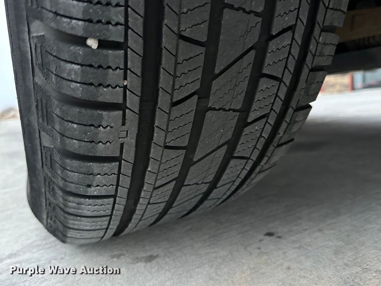 image for item DG4276 2015 GMC Sierra 1500 Crew Cab pickup truck