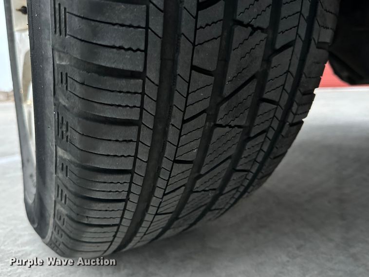 image for item DG4276 2015 GMC Sierra 1500 Crew Cab pickup truck