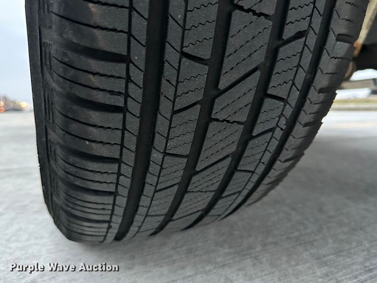 image for item DG4276 2015 GMC Sierra 1500 Crew Cab pickup truck