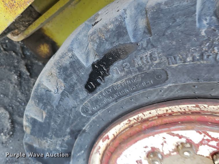 image for item DK0682 Clark C300-Y50 forklift