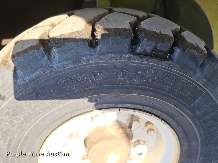 image for item DK0682 Clark C300-Y50 forklift