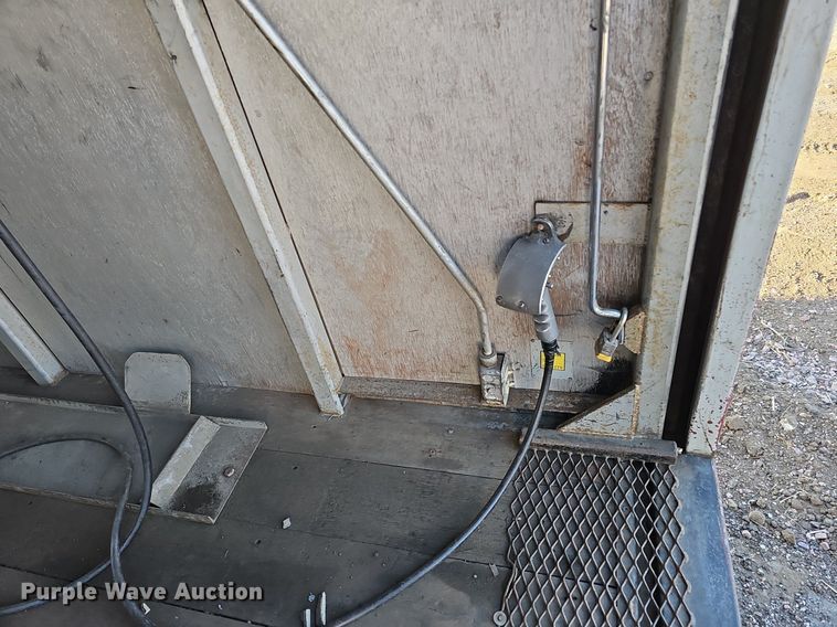 image for item DK0687 1997 Cargotec Inc. 17500TB weight and measures inspection system