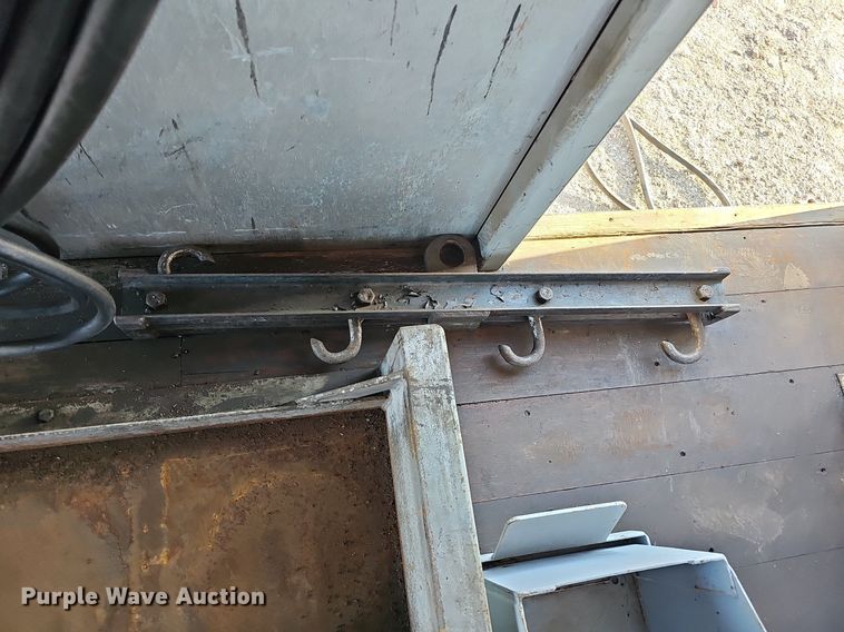 image for item DK0687 1997 Cargotec Inc. 17500TB weight and measures inspection system